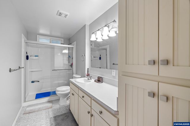 1538 Umpqua Rd, Woodburn, OR 97071