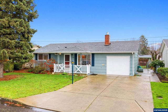 1538 Umpqua Rd, Woodburn, OR 97071