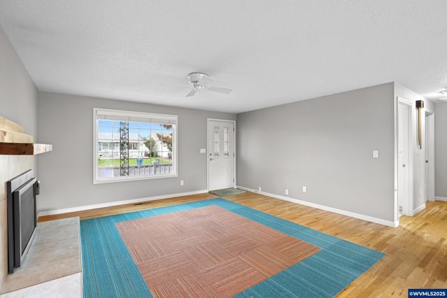 1538 Umpqua Rd, Woodburn, OR 97071