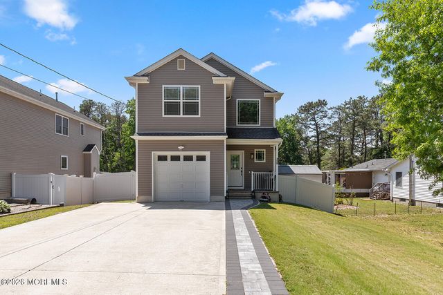406 Nixon Avenue, Bayville, NJ 08721