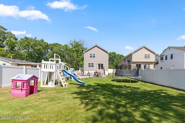 406 Nixon Avenue, Bayville, NJ 08721