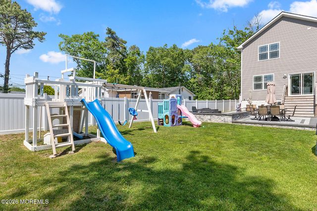 406 Nixon Avenue, Bayville, NJ 08721