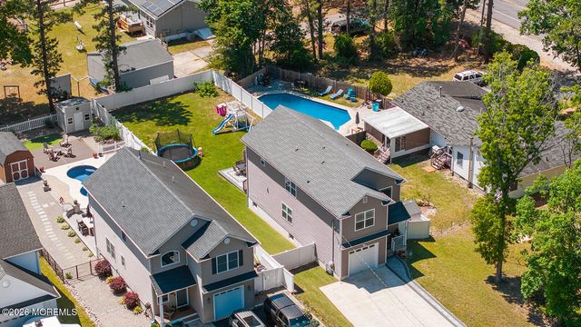 406 Nixon Avenue, Bayville, NJ 08721