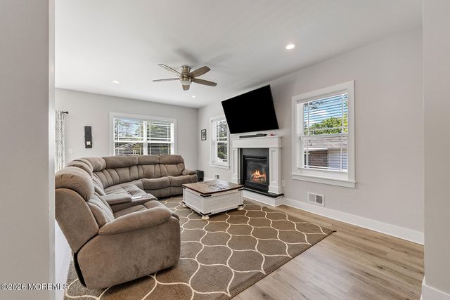 406 Nixon Avenue, Bayville, NJ 08721