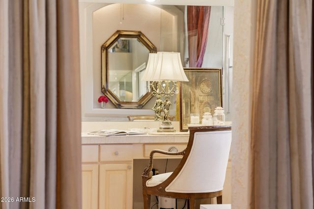 10433 N NICKLAUS Drive, Fountain Hills, AZ 85268