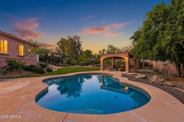 10433 N NICKLAUS Drive, Fountain Hills, AZ 85268