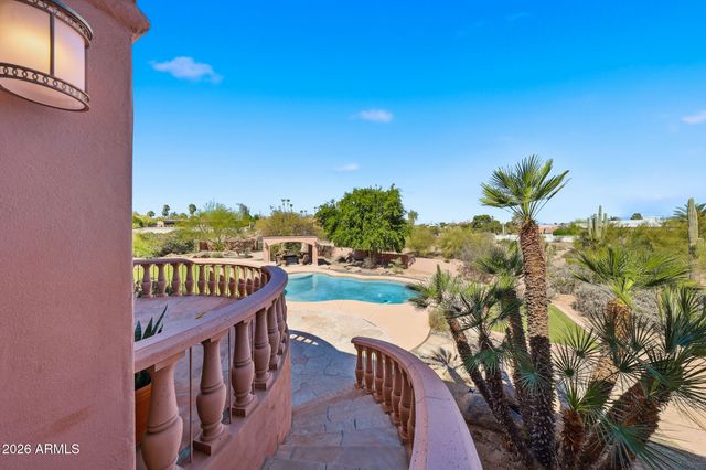 10433 N NICKLAUS Drive, Fountain Hills, AZ 85268