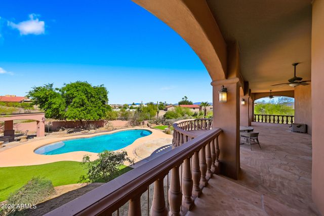 10433 N NICKLAUS Drive, Fountain Hills, AZ 85268