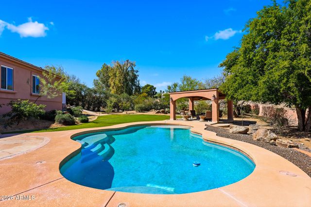 10433 N NICKLAUS Drive, Fountain Hills, AZ 85268