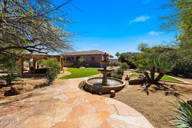 10433 N NICKLAUS Drive, Fountain Hills, AZ 85268