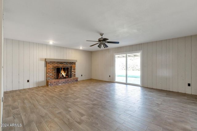 3468 E HEARN Road, Phoenix, AZ 85032