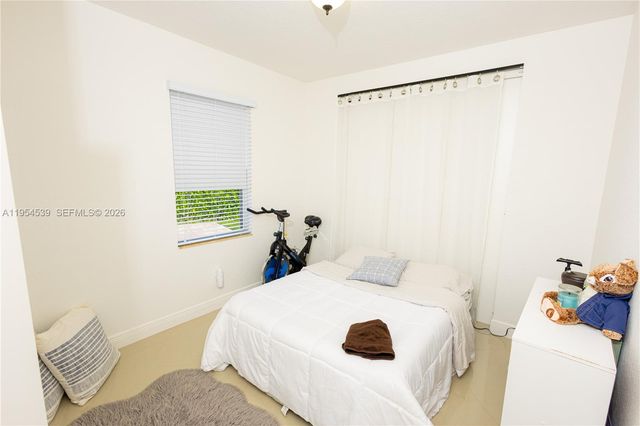 2133 NW 14th Pl, Homestead, FL 33030