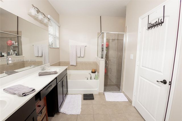 2133 NW 14th Pl, Homestead, FL 33030