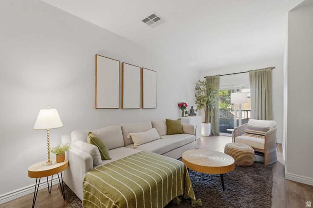 Image 6 of property listing at 838 E SOUTH TEMPLE #103, Salt Lake City, UT 84102