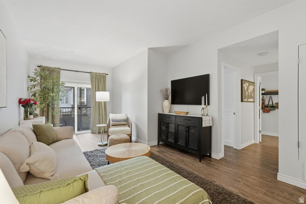 Image 7 of property listing at 838 E SOUTH TEMPLE #103, Salt Lake City, UT 84102