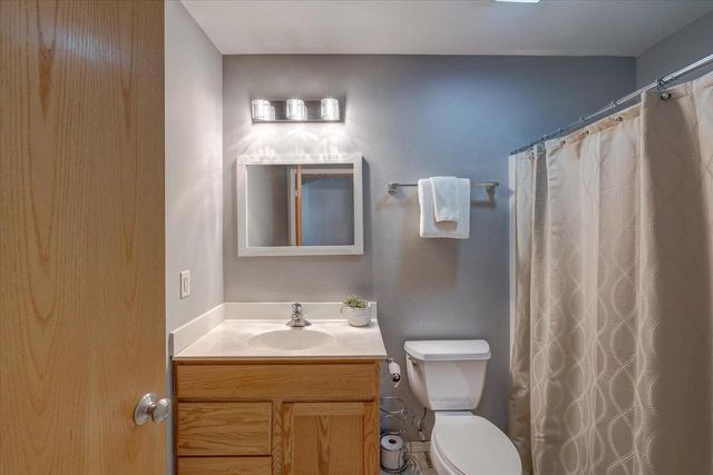 701 Killian Trail, Cottage Grove, WI 53527