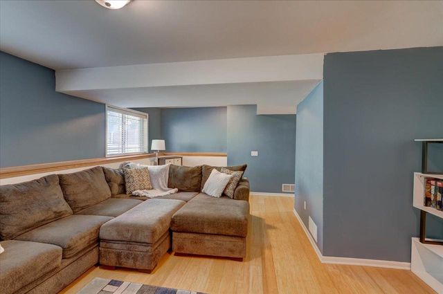 701 Killian Trail, Cottage Grove, WI 53527