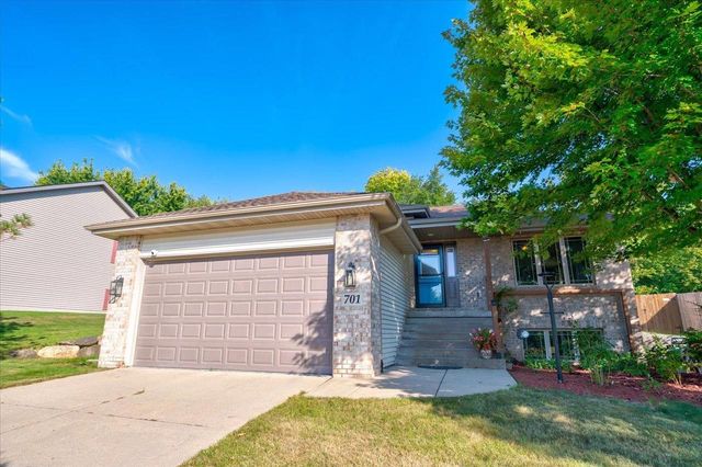 701 Killian Trail, Cottage Grove, WI 53527