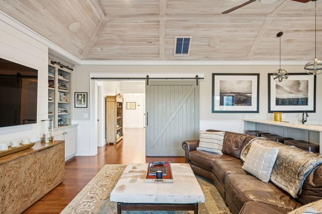 250 Furman Farm Place, Charleston, SC 29492