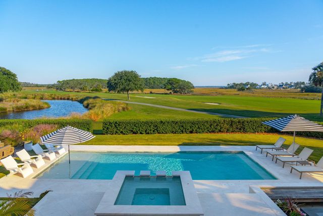 250 Furman Farm Place, Charleston, SC 29492