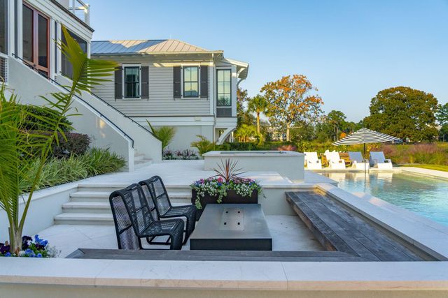 250 Furman Farm Place, Charleston, SC 29492