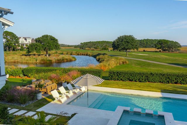 250 Furman Farm Place, Charleston, SC 29492