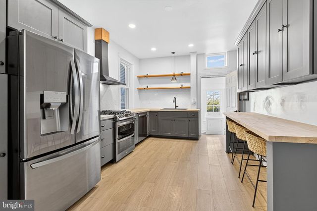 239 ELM ST, Lancaster, PA 17603