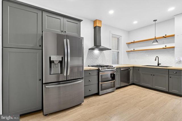 239 ELM ST, Lancaster, PA 17603