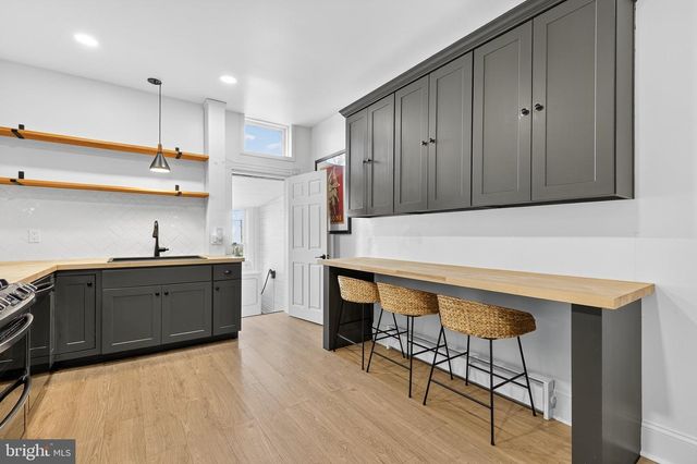 239 ELM ST, Lancaster, PA 17603