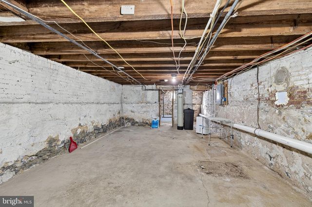 239 ELM ST, Lancaster, PA 17603