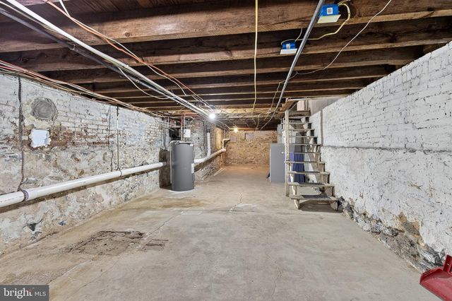 239 ELM ST, Lancaster, PA 17603