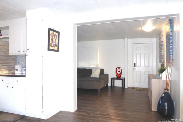 1884 Live Oak, Canyon Lake, TX 78133