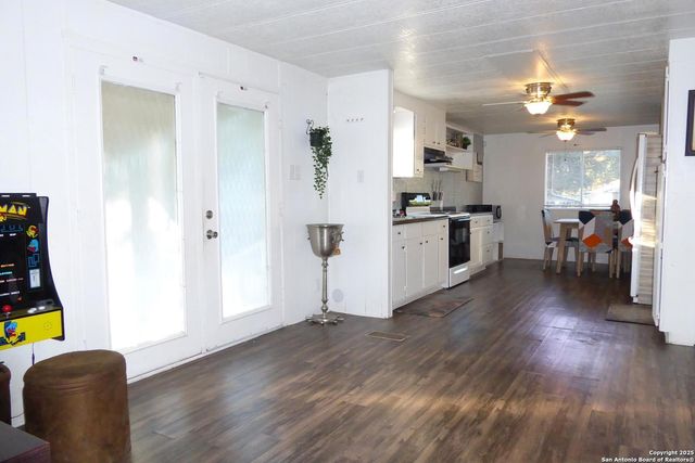 1884 Live Oak, Canyon Lake, TX 78133