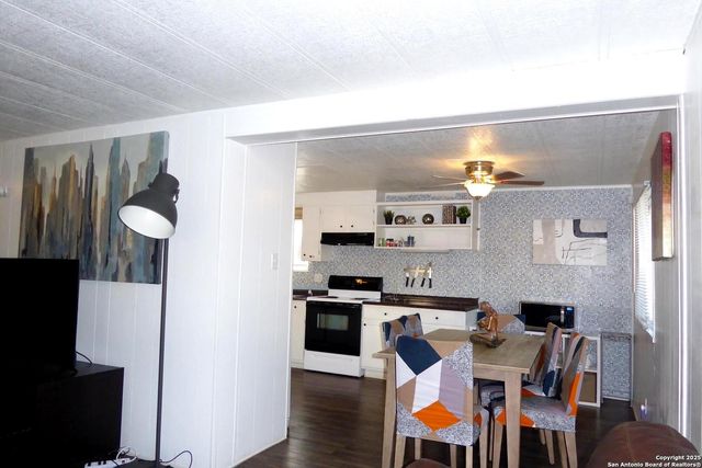 1884 Live Oak, Canyon Lake, TX 78133