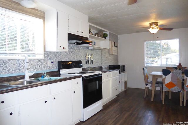 1884 Live Oak, Canyon Lake, TX 78133