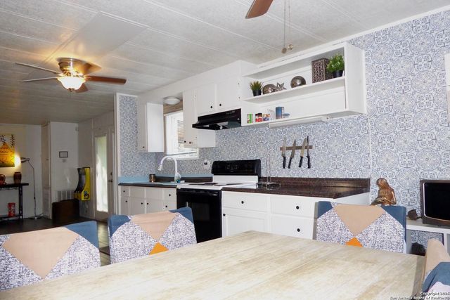 1884 Live Oak, Canyon Lake, TX 78133