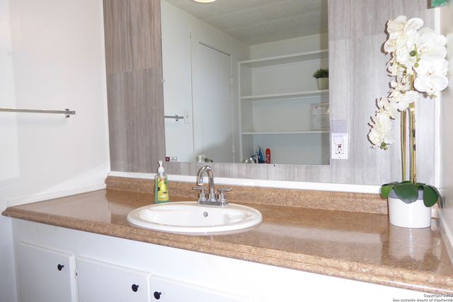 1884 Live Oak, Canyon Lake, TX 78133