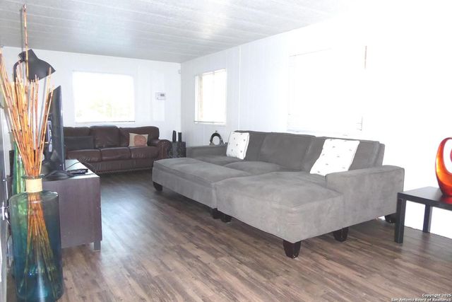 1884 Live Oak, Canyon Lake, TX 78133