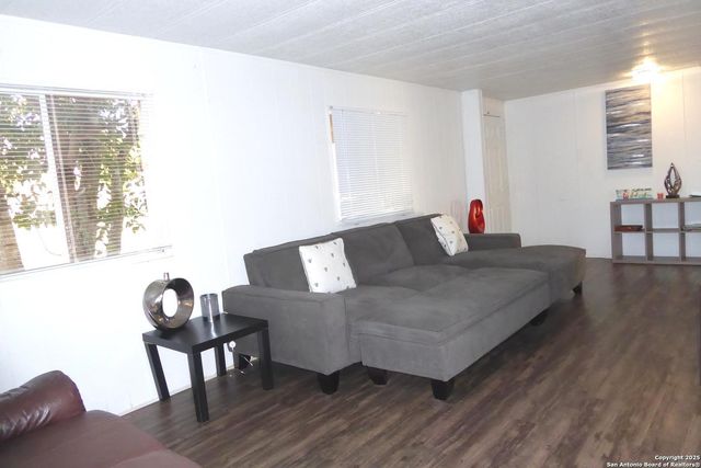 1884 Live Oak, Canyon Lake, TX 78133