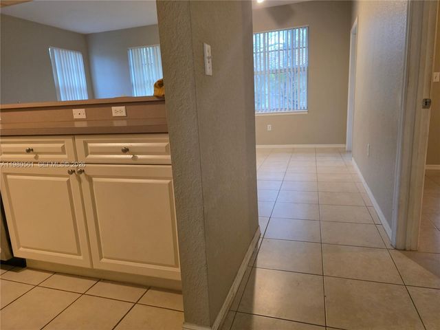 6660 W Sample Rd 6660, Coral Springs, FL 33067