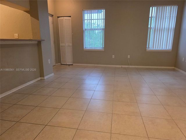 6660 W Sample Rd 6660, Coral Springs, FL 33067