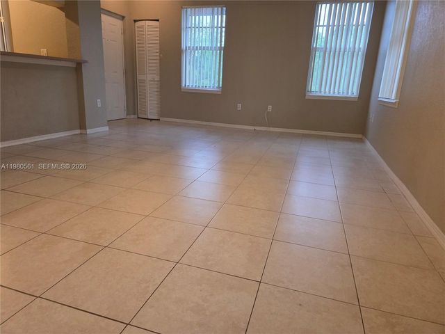 6660 W Sample Rd 6660, Coral Springs, FL 33067
