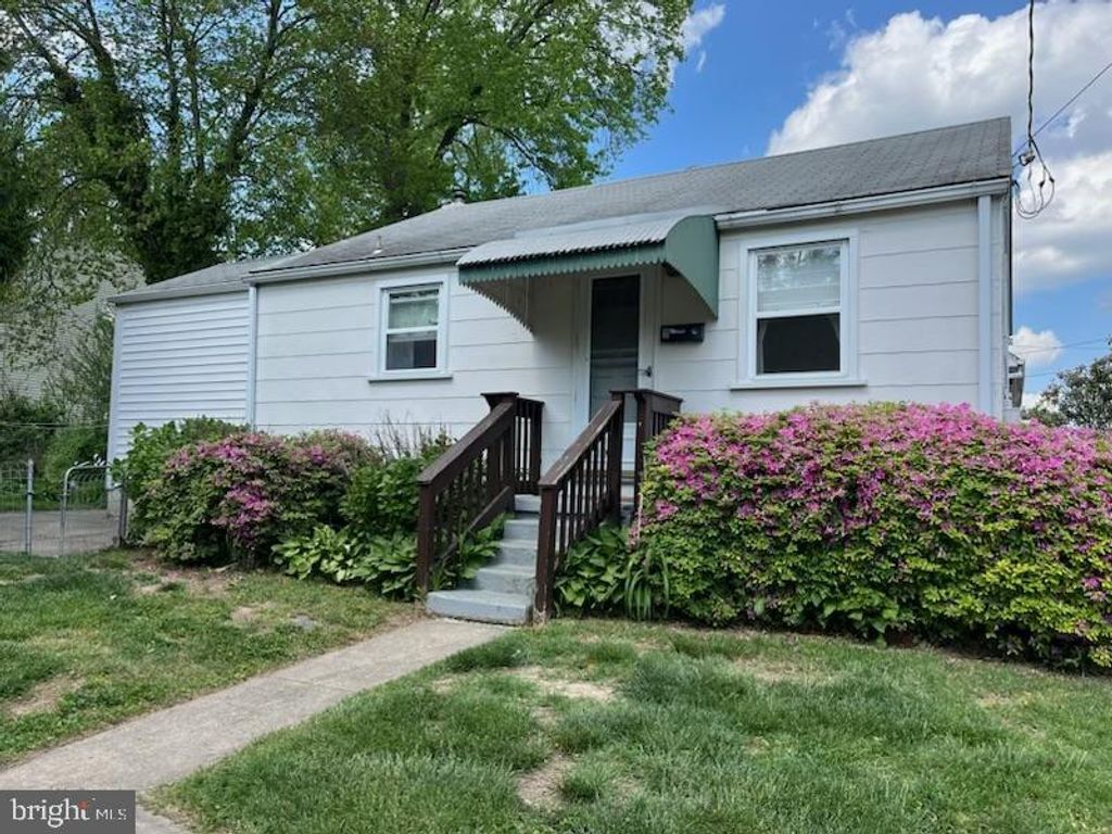 2100 LINCOLN AVE, Wilmington, DE 19809