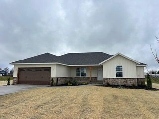 233 Bruce Drive, Seymour, MO 65746