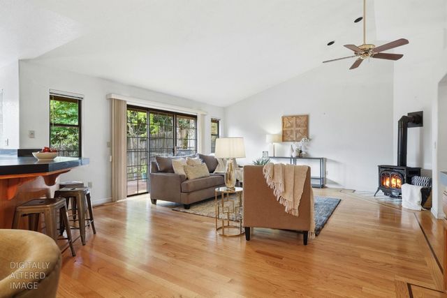 112 Rebecca Way, Folsom, CA 95630