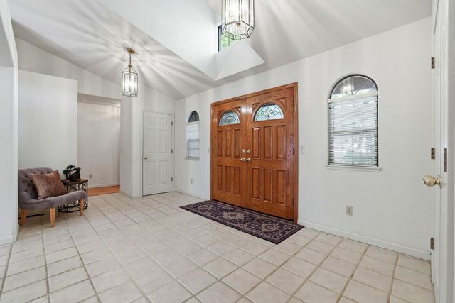 112 Rebecca Way, Folsom, CA 95630