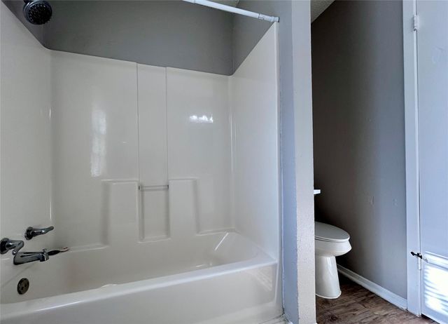 10409 Golden Meadow DR B, Austin, TX 78758