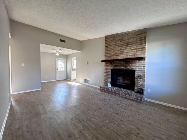 10409 Golden Meadow DR B, Austin, TX 78758