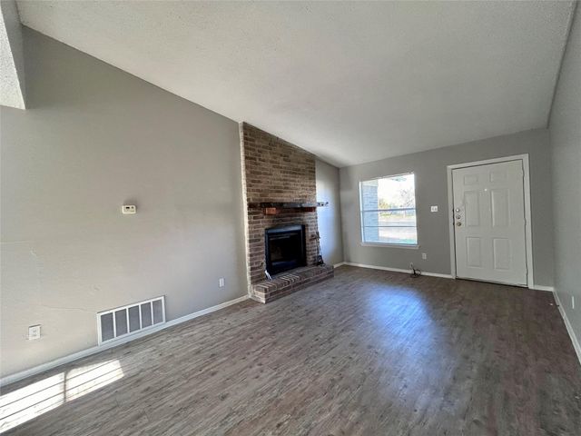 10409 Golden Meadow DR B, Austin, TX 78758