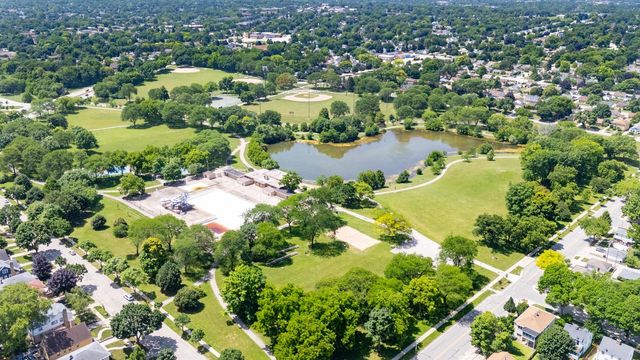 2406 S 82nd STREET, West Allis, WI 53219